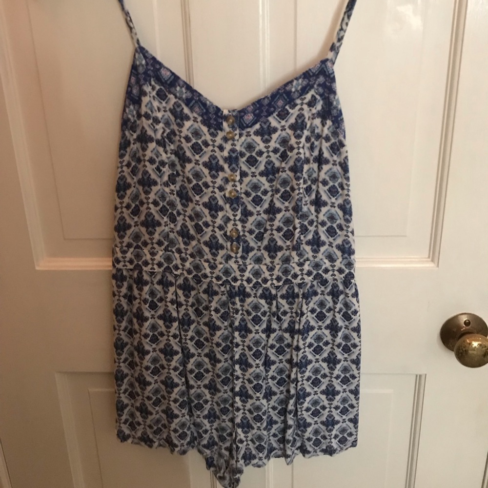 romper - Picture 2 of 2